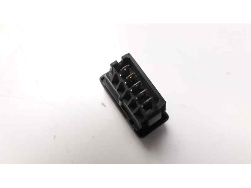 Recambio de interruptor para renault clio i fase i+ii (b/c57) 1.8 rsi (c 579 / 57h) referencia OEM IAM   