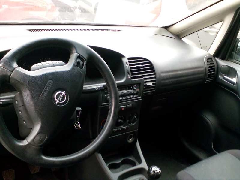 opel zafira a del año 2001