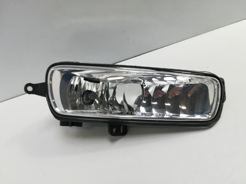 Recambio de faro antiniebla derecho para ford focus lim. trend + referencia OEM IAM 1874687 10110631009 