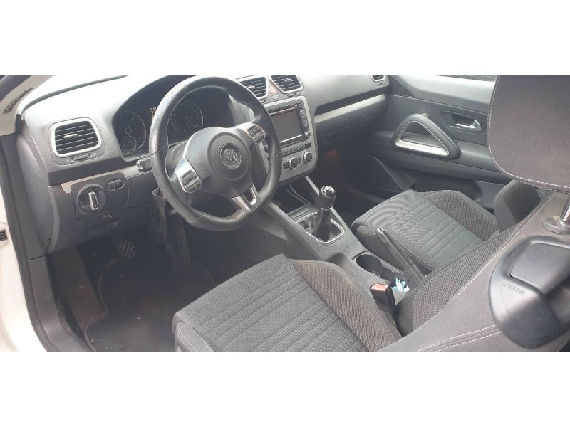 volkswagen scirocco (137) del año 2012