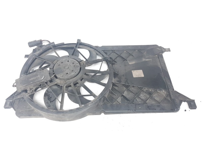 Recambio de electroventilador para volvo v50 familiar 1.6 diesel cat referencia OEM IAM 3135103905  