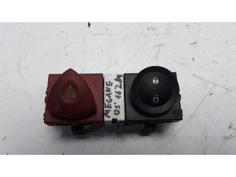 Recambio de warning para renault megane ii berlina 5p confort expression referencia OEM IAM 8200095493 8200109723 8200107808