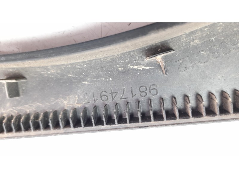Recambio de aletin trasero derecho para peugeot 2008 (--.2013) 1.6 blue-hdi fap referencia OEM IAM 9817491777  