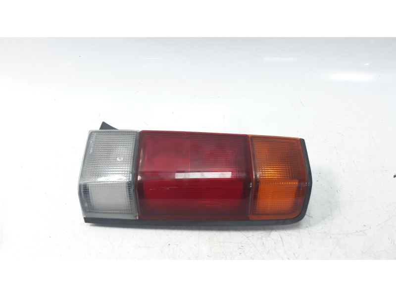 Recambio de piloto trasero derecho para mazda bongo friendee referencia OEM IAM 0431485  