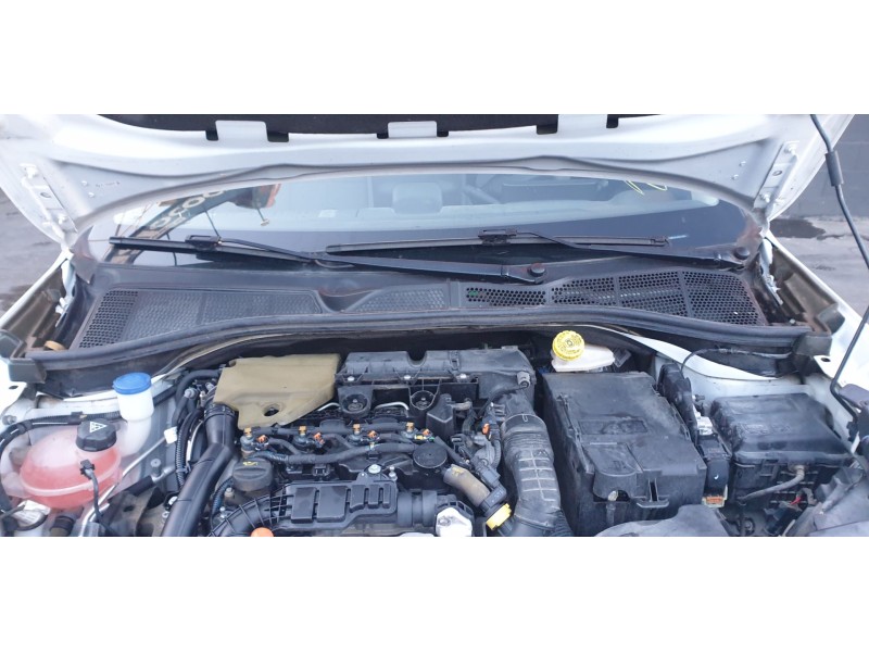 Recambio de torpedo para citroen c4 cactus origins referencia OEM IAM 9803089780  