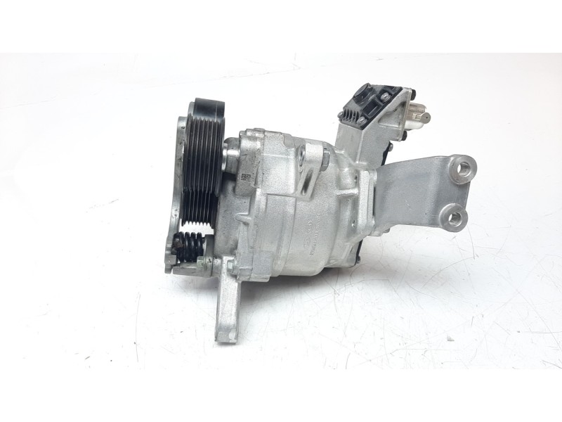 Recambio de alternador para kia niro referencia OEM IAM 3739003900  