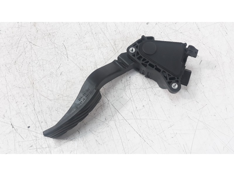 Recambio de potenciometro pedal para dacia spring electric comfort referencia OEM IAM 180100150R  