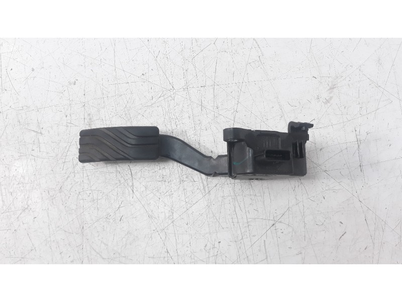 Recambio de potenciometro pedal para dacia spring electric comfort referencia OEM IAM 180100150R  