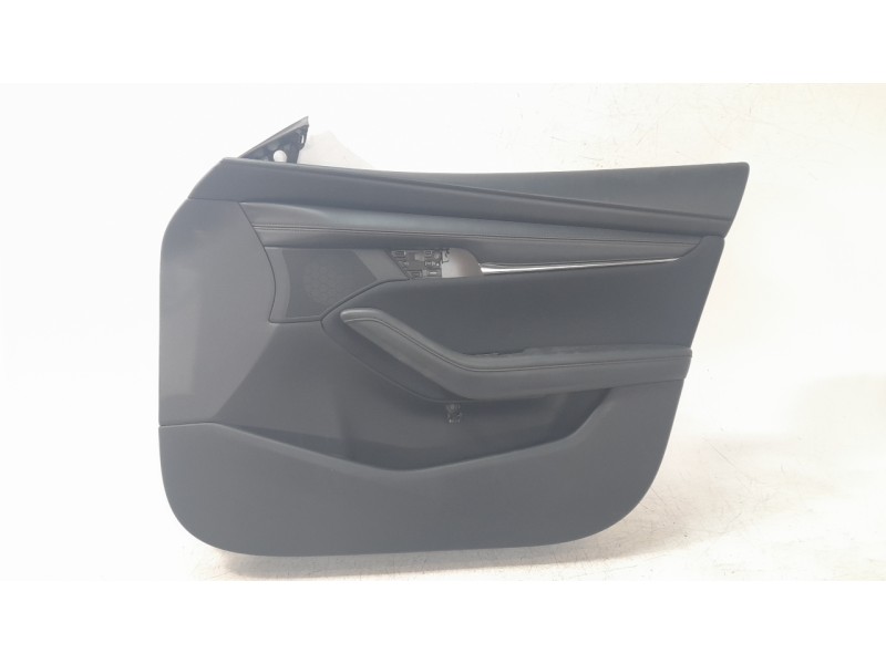 Recambio de guarnecido puerta delantera derecha para mazda 3 sedán (bp) referencia OEM IAM BCJH6843Z  