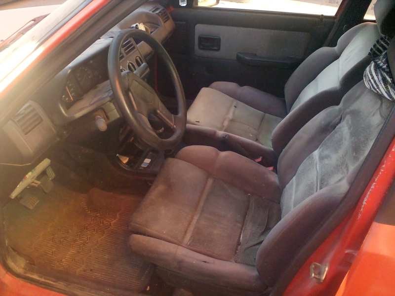 peugeot 205 berlina del año 1992