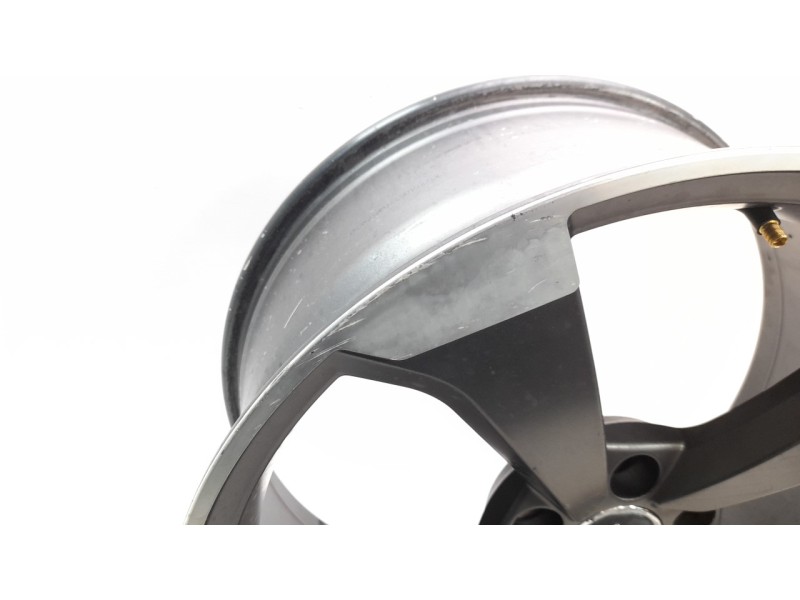 Recambio de llanta para audi a4 avant (8w5) básico referencia OEM IAM 8W0601025CG  