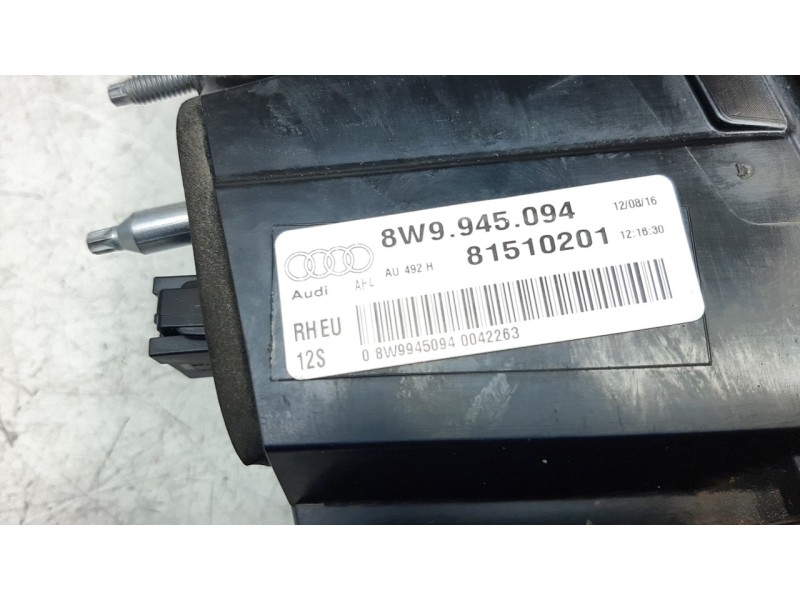 Recambio de piloto trasero derecho interior para audi a4 avant (8w5) básico referencia OEM IAM 8W9945094  