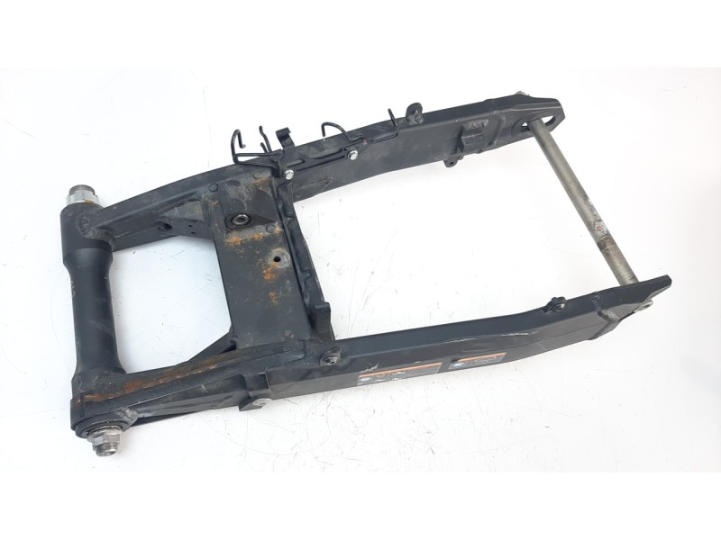 Recambio de puente trasero para kawasaki z 900 referencia OEM IAM 33001073210  