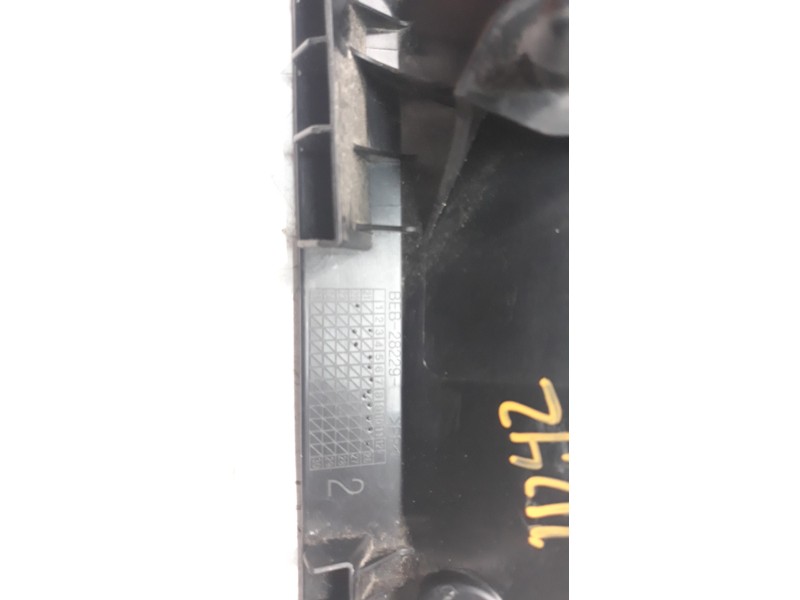 Recambio de moldura para yamaha yzf-r6 referencia OEM IAM BEB28229  