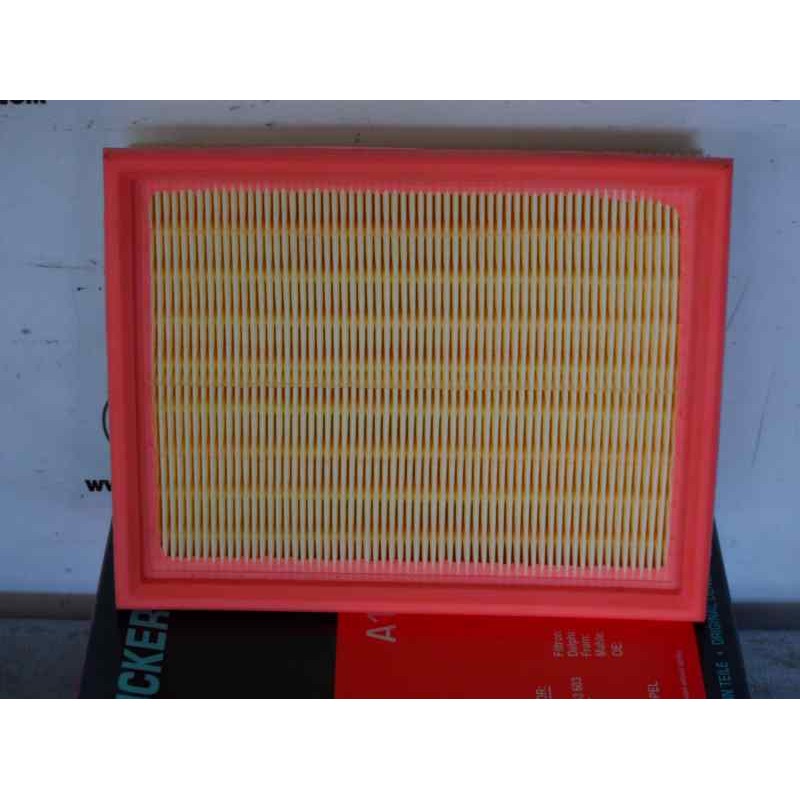 Recambio de filtro aire para opel combo (corsa b) 1.4 cat (2h6) referencia OEM IAM 90411732 A140011 1457433603