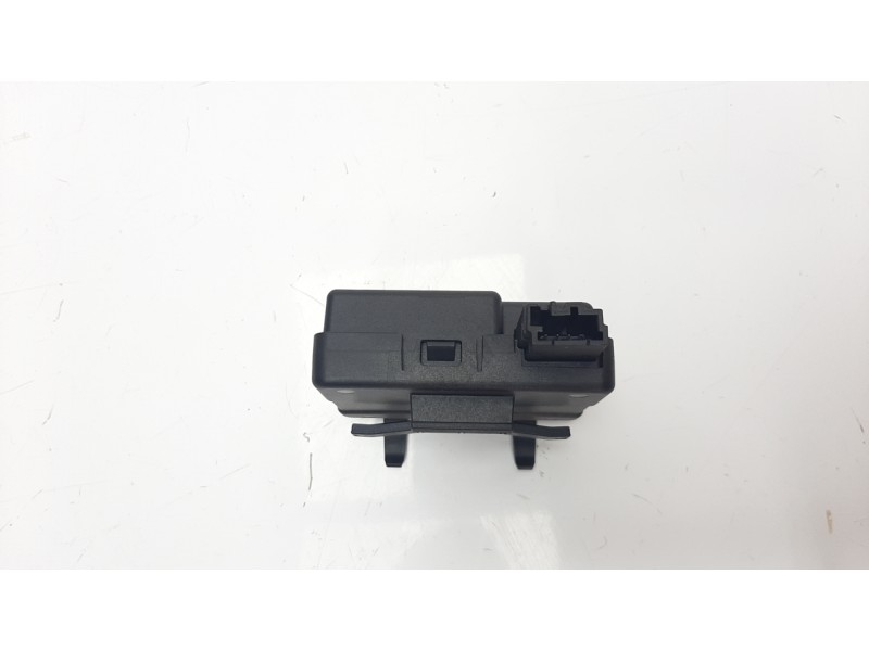 Recambio de modulo electronico para opel astra k lim. 5türig 1.4 16v sidi turbo referencia OEM IAM 13595511  