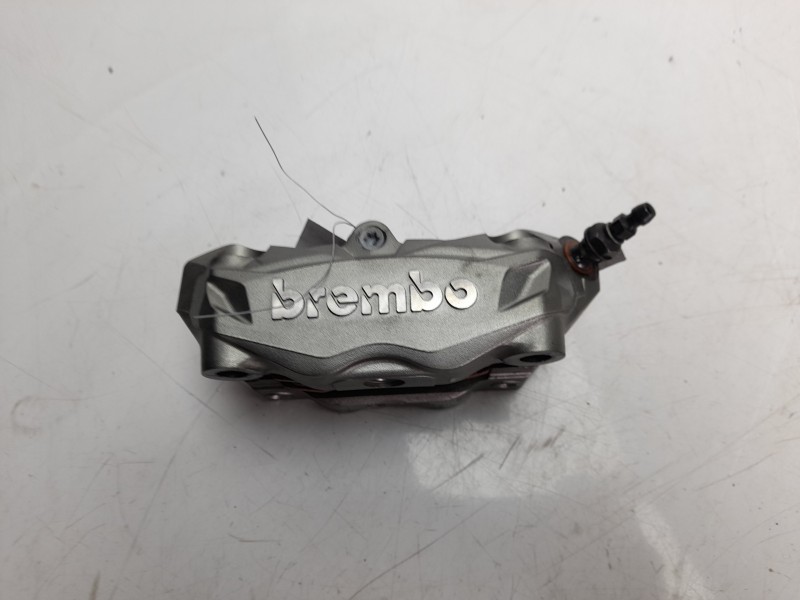 Recambio de pinza de freno delantera derecha para ducati scrambler 1100 scrambler 1100 referencia OEM IAM 61041302C  