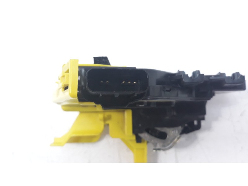 Recambio de cerradura puerta delantera derecha para kia niro referencia OEM IAM 81320G5010  