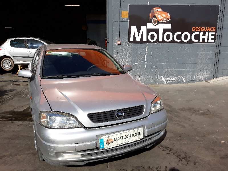 opel astra g berlina del año 1998