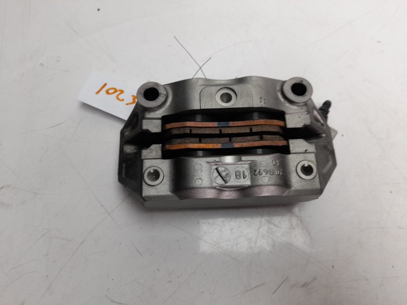 Recambio de pinza de freno delantera derecha para ducati scrambler 1100 scrambler 1100 referencia OEM IAM 61041302C  