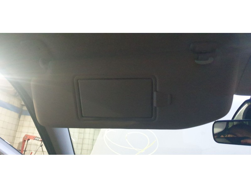 Recambio de parasol izquierdo para citroen c4 cactus origins referencia OEM IAM 98069330BJ  