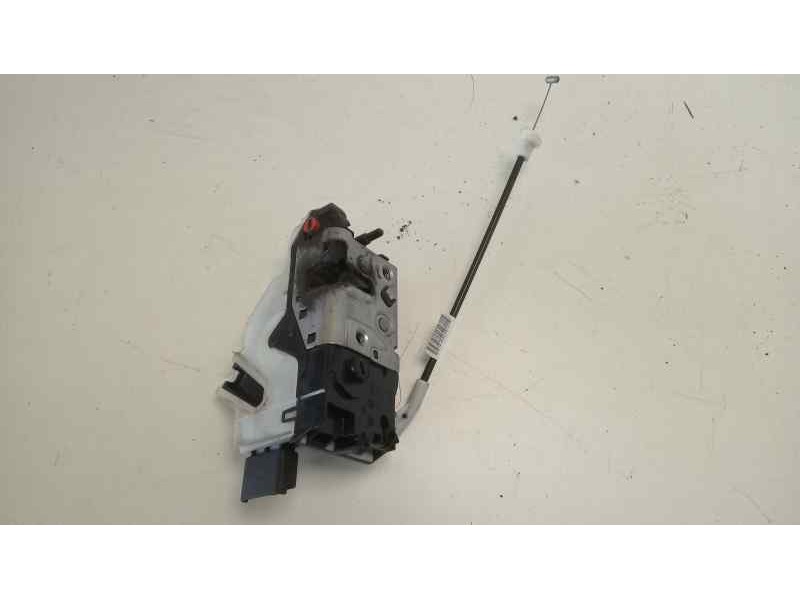 Recambio de cerradura puerta trasera derecha para peugeot 208 1.6 blue-hdi fap referencia OEM IAM 9812501180  