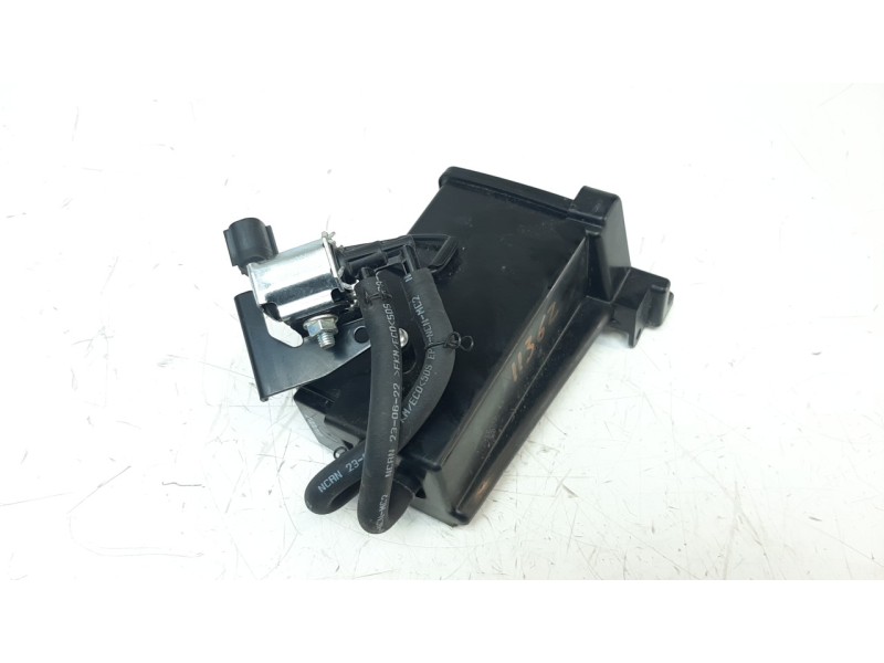 Recambio de filtro carbono activo para kawasaki z 900 referencia OEM IAM 161640012  