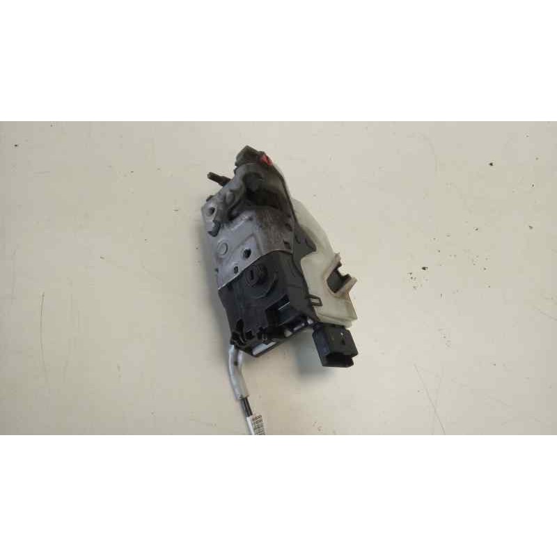 Recambio de cerradura puerta trasera izquierda para peugeot 208 1.6 blue-hdi fap referencia OEM IAM 981250128  