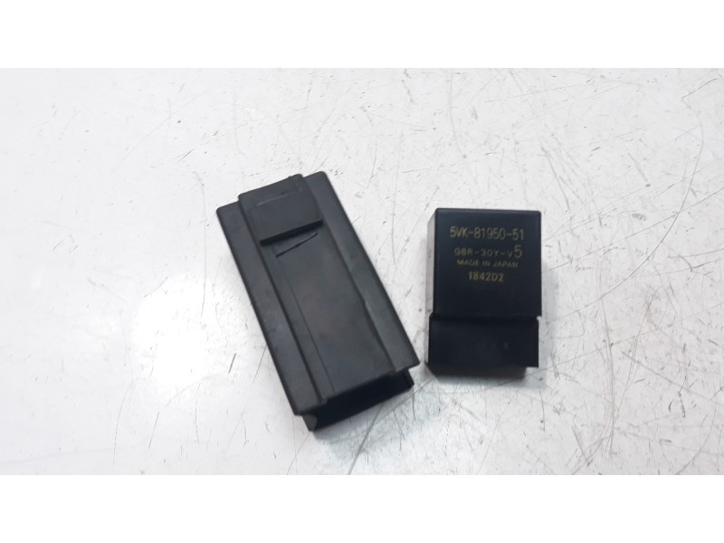 Recambio de modulo electronico para yamaha yzf-r6 referencia OEM IAM 5VK8195051  