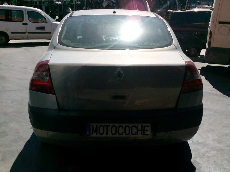 renault megane ii classic berlina del año 2004