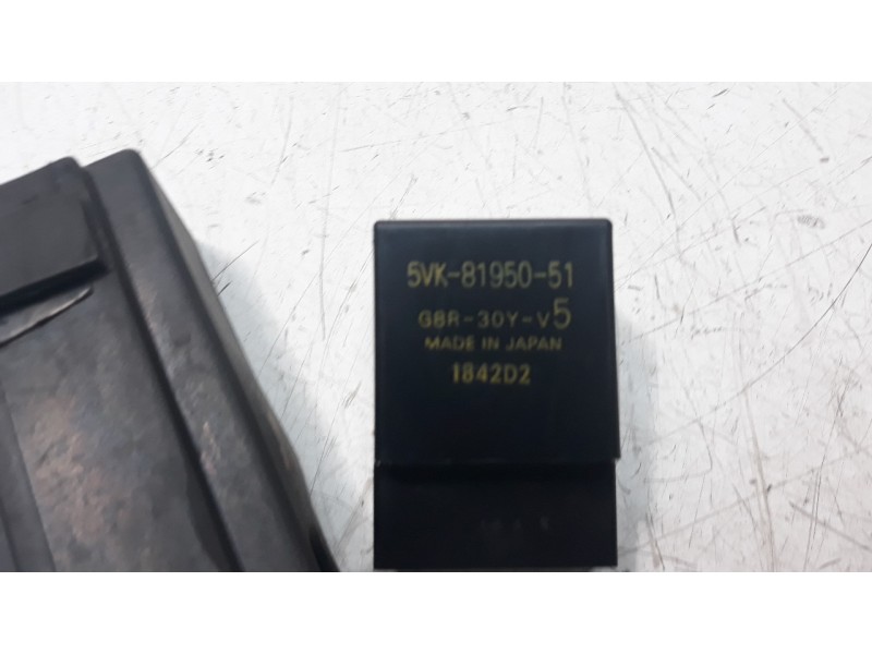 Recambio de modulo electronico para yamaha yzf-r6 referencia OEM IAM 5VK8195051  