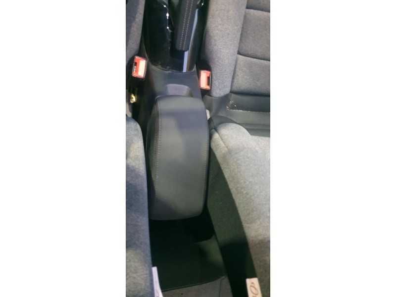 Recambio de apoyabrazos central para citroen c4 cactus origins referencia OEM IAM 16351320ZD  