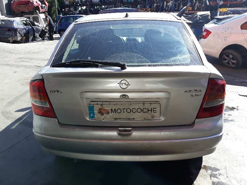 opel astra g berlina del año 1998