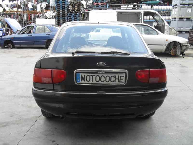 ford escort berlina/turnier del año 1995