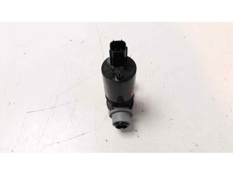 Recambio de bomba limpia para ford fiesta (cb1) trend referencia OEM IAM 8A6117K624AA  