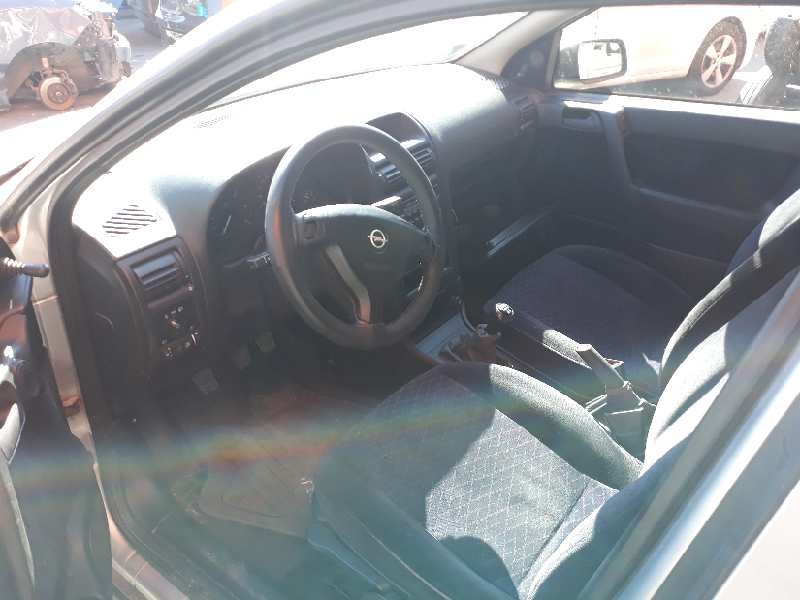 opel astra g berlina del año 1998
