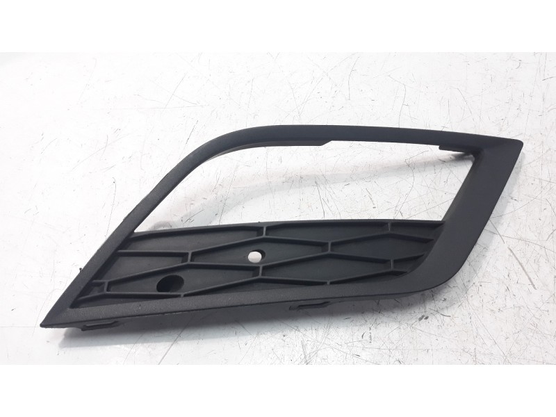 Recambio de rejilla paragolpes derecha para seat leon (5f1) style referencia OEM IAM 5F0853666A 107213315 