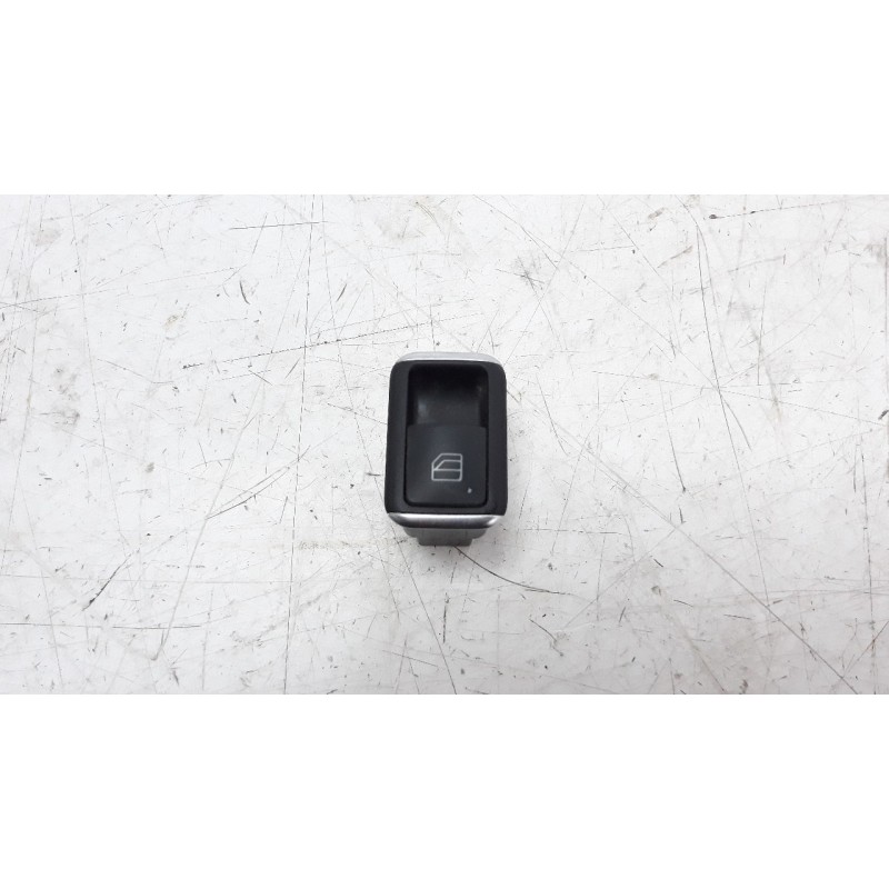 Recambio de mando elevalunas delantero derecho para mercedes-benz clase c (w204) lim. 2.1 cdi cat referencia OEM IAM A204905502 