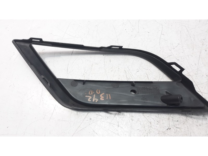 Recambio de rejilla paragolpes derecha para seat leon (5f1) style referencia OEM IAM 5F0853666A 107213315 