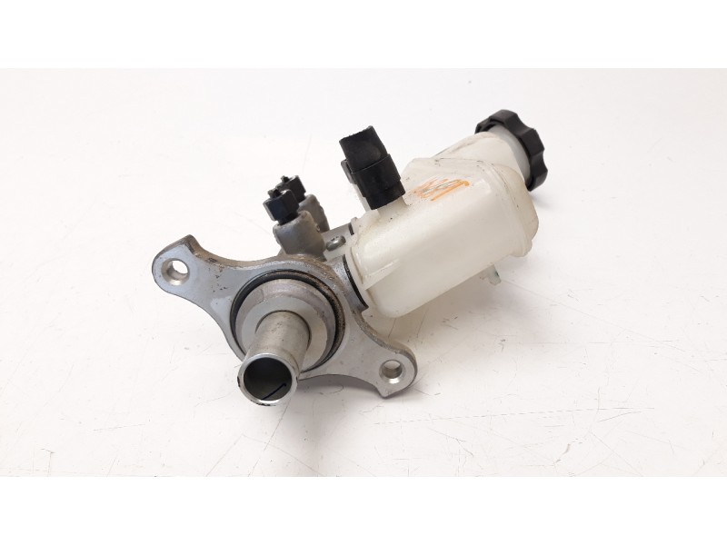 Recambio de bomba freno para hyundai i20 1.2 16v cat referencia OEM IAM 58510C8100  