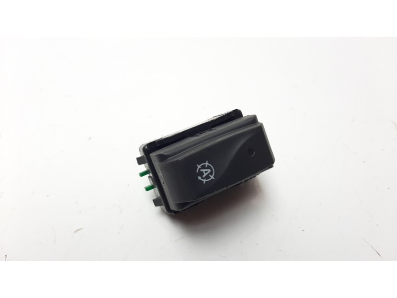 Recambio de interruptor para renault captur 0.9 energy referencia OEM IAM 251534917R  