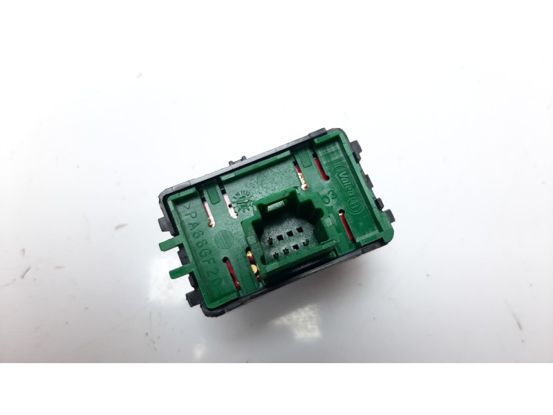 Recambio de interruptor para renault captur 0.9 energy referencia OEM IAM 251534917R  