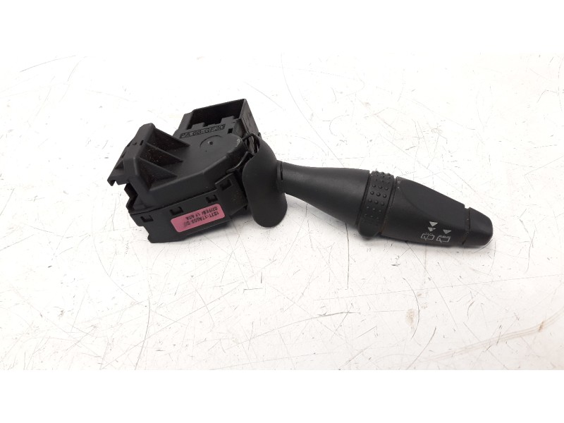 Recambio de mando limpia para ford fiesta (cbk) newport referencia OEM IAM 1357437  