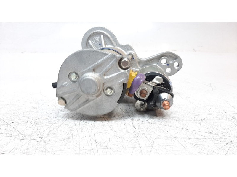 Recambio de motor arranque para dacia sandero 0.9 tce cat referencia OEM IAM 233008820R  