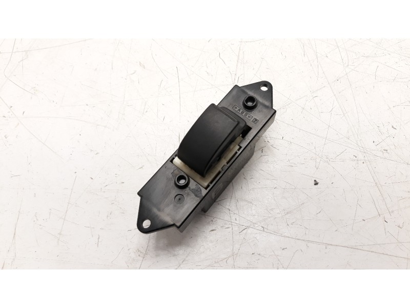 Recambio de mando elevalunas trasero derecho para citroen c4 aircross seduction 2wd referencia OEM IAM MR587944  