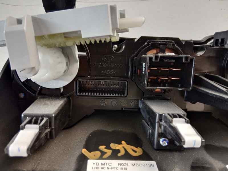Recambio de mando calefaccion / aire acondicionado para kia rio (yb) concept referencia OEM IAM C200366710 97250H8020 