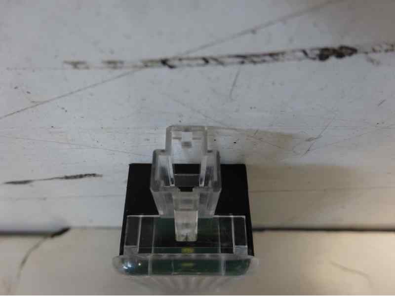 Recambio de luz interior para seat leon (5f1) fr referencia OEM IAM 4E0947415  