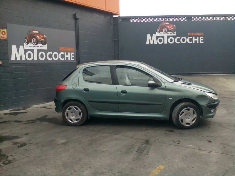 peugeot 206 berlina del año 2002