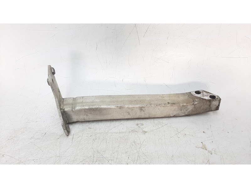 Recambio de punta chasis delantera para jeep cherokee 2.0 m-jet cat referencia OEM IAM 68143964AB  