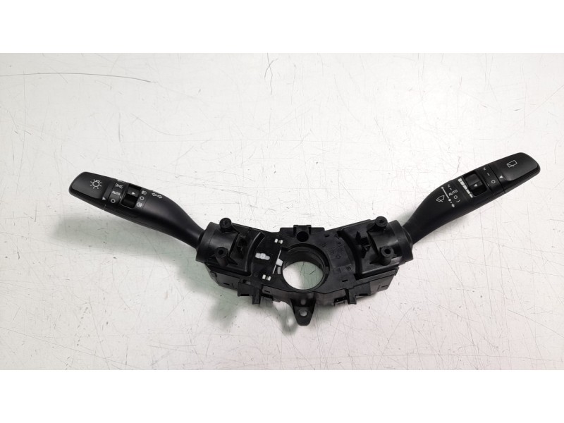 Recambio de mando multifuncion para kia niro referencia OEM IAM 93404Q4960  